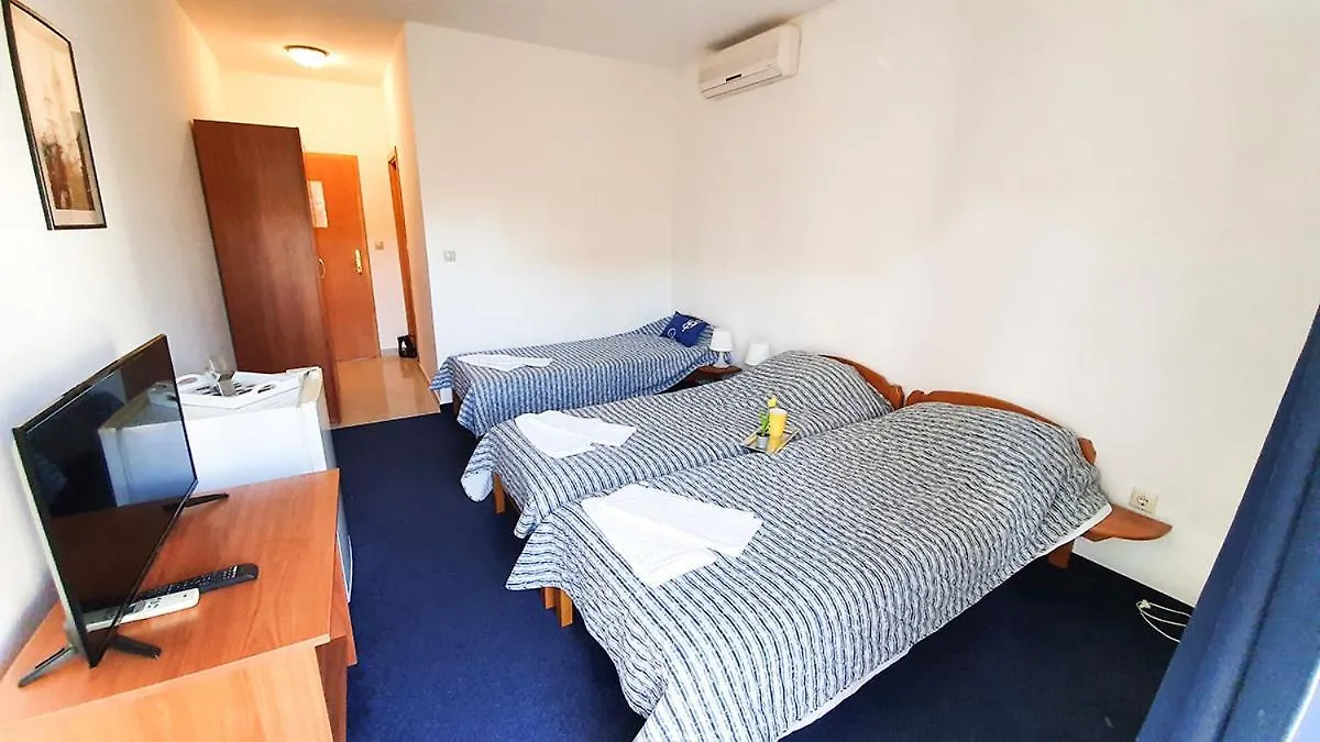 Pansion Restoran Pikolo Bed & Breakfast Sveti Filip i Jakov